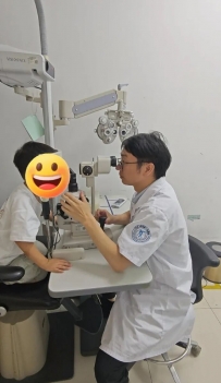 天塌了！花近4000元买网红大路灯，结果孩子近视一年涨200度